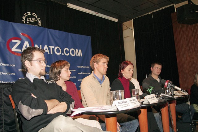 Mladi politiki za regulacijo Radia Študent