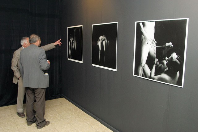 Razstava fotografij na postocialistični queer identiteti