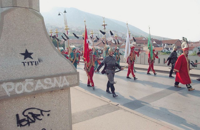Jutranja budnica turške vojaške muzike Mehtera na mostu Musala (bivši Titov most)
