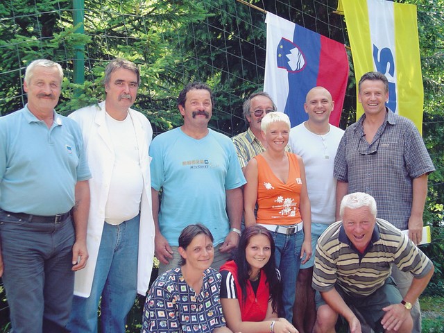 Sloga tržiške SDS na nedeljskem pikniku v Podljubelju