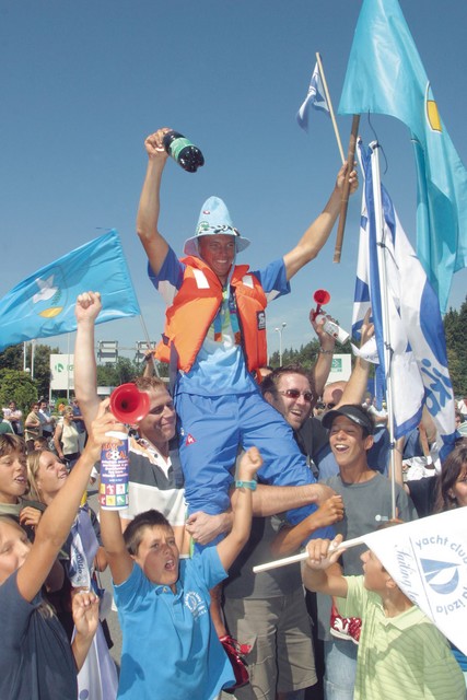 Vasilij z refoškom na ramenih Izolanov