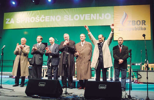 Kdo bo plačal zborovanje Zbora za republiko na Kongresnem trgu v Ljubljani?