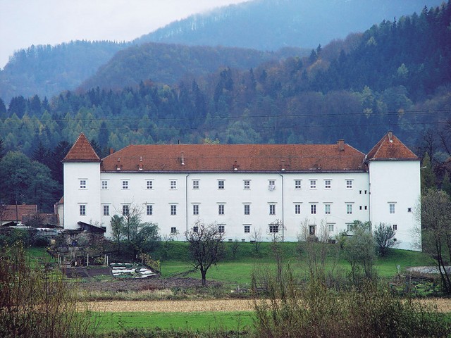 Graščina