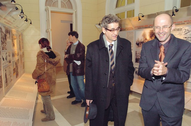 Pravi: Jože Dežman (desno) in Aleksander Zorn, državni sekretar v kabinetu predsednika vlade in tisti, ki odloča, kdo je pravi in kdo nepravi