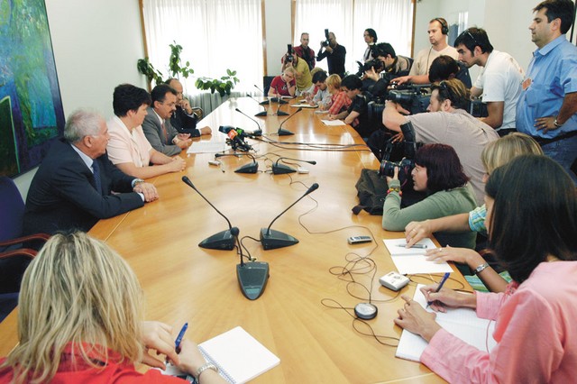 Vladajoča koalicija za novo televizijo