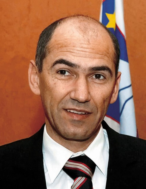 PS SDS: ... nihče od tistih, ki so osamosvojitvi Slovenije nasprotovali ali celo sodelovali pri napadu na Slovenijo, od tega ne bo imel koristi.