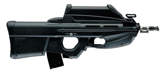 Avtomatska puška FN F2000 bo postala glavno pehotno orožje slovenskih vojakov in bo zamenjala 'odslužene' kalašnikovke.