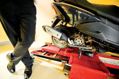 Pri sistemu ''stop and go'' gre za elektronsko krmiljen vžig motorja, katerega glavni namen je manjše onesnaževanje okolja.