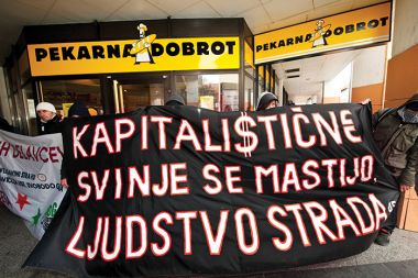 Podporniki delavcev Prenove iz Kočevja, ki so celo leto delali brez plačila