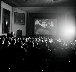 V kinu so vrteli filme o Stalinu