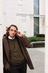 &raquo;Zakaj bi se naslajal nad Bavčarjevo usodo? Koliko svojega denarja pa je sploh vložil, da ga sedaj izgublja?&laquo;- Goran Spasenić, borzni posrednik