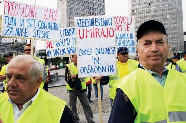 Umazani Salonit