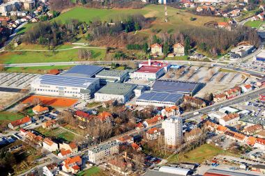Sporne elektrarne na strehi