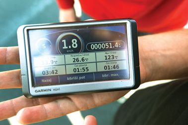 Števec se je ustavil pri 123 km/h