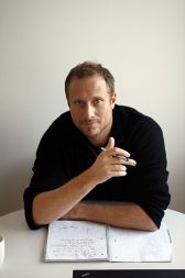 Trevorja Paglena največkrat opisujejo kot mešanico umetnika, aktivista, novinarja, publicista in radikalnega geografa.