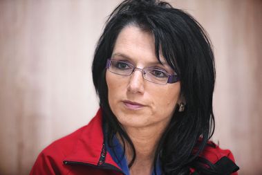 &raquo;V naši okolici živi kar nekaj družin, ki si ne morejo privoščiti niti osnovnih stvari. Mi pa upamo, da bodo lahko z našo pomočjo po ceni, ki bo dosegljiva vsakomur, otrokom kupile tudi denimo kolo ali računalnik.&laquo; - dr. Marinka Vovk