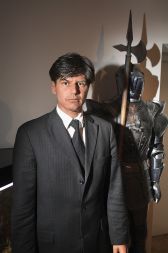 Iskraemeco, Elan, Mura &hellip; Sto tisoč evrov tukaj, sto tisoč evrov tam. Daniel Planinšec, odvetnik, ki si ga lahko privoščijo predvsem podjetja v težavah. 