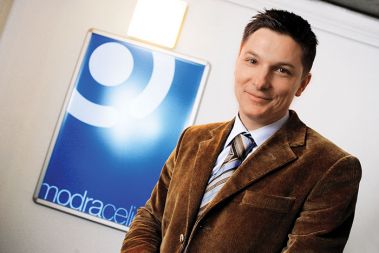 Andraž Vehovar, prej športnik, nato bivši tajnik SLS, sedaj strokovnjak za interno komuniciranje.