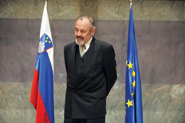 /media/www/slike.old/mladina/tkvpetri_ml.jpg