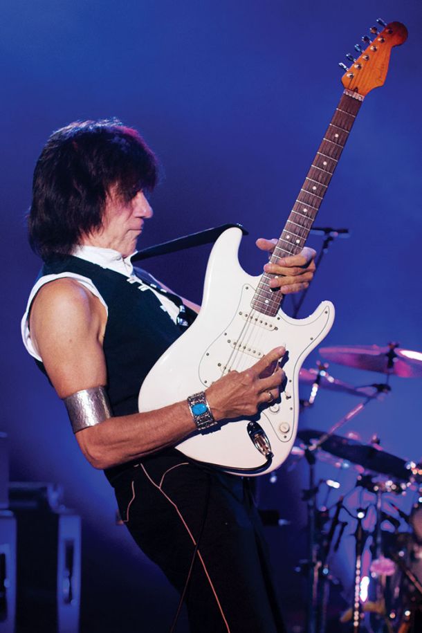 PETKRATNI DOBITNIK GRAMMYJA JEFF BECK, KRIŽANKE, FESTIVAL LJUBLJANA, LJ | MIRO MAJCEN