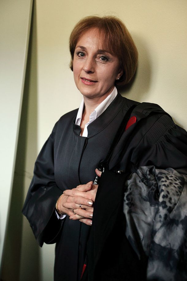Šikaniranje tožilke Zobec Hrastarjeve