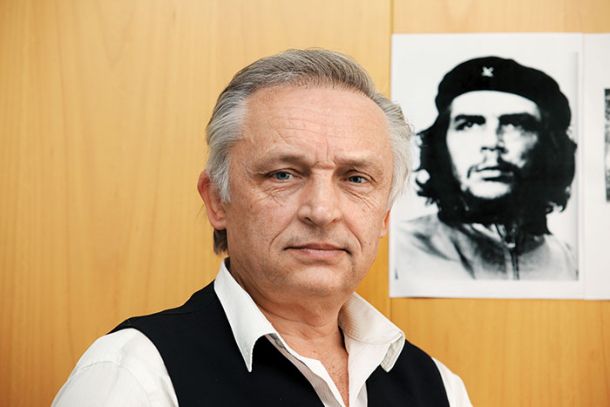 Politično mrtev ali na vrhuncu?
