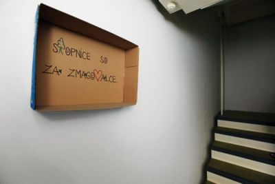 Predvolilno geslo na vladnem stopnišču