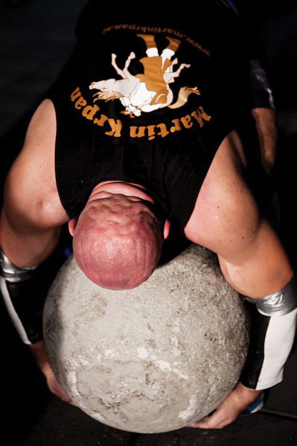 POSKUS DVIGA 120 KG, TEKMOVANJE ZA NAJMOČNEJŠEGA SLOVENCA – MARTIN KRPAN, BAZEN BRESTANICA | Tadej Bernik