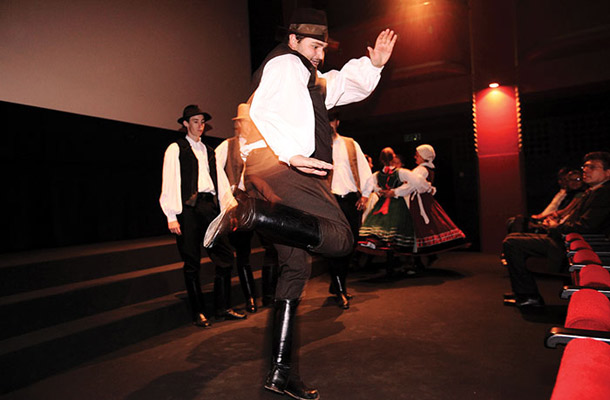 Folklorni plesni uvod, Filmska premiera Deviški ples smrti, Kinodvor, LJ | Borut Krajnc